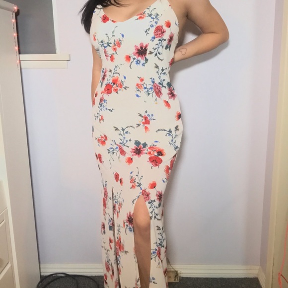 White Floral Print Maxi Dress - Picture 1 of 3
